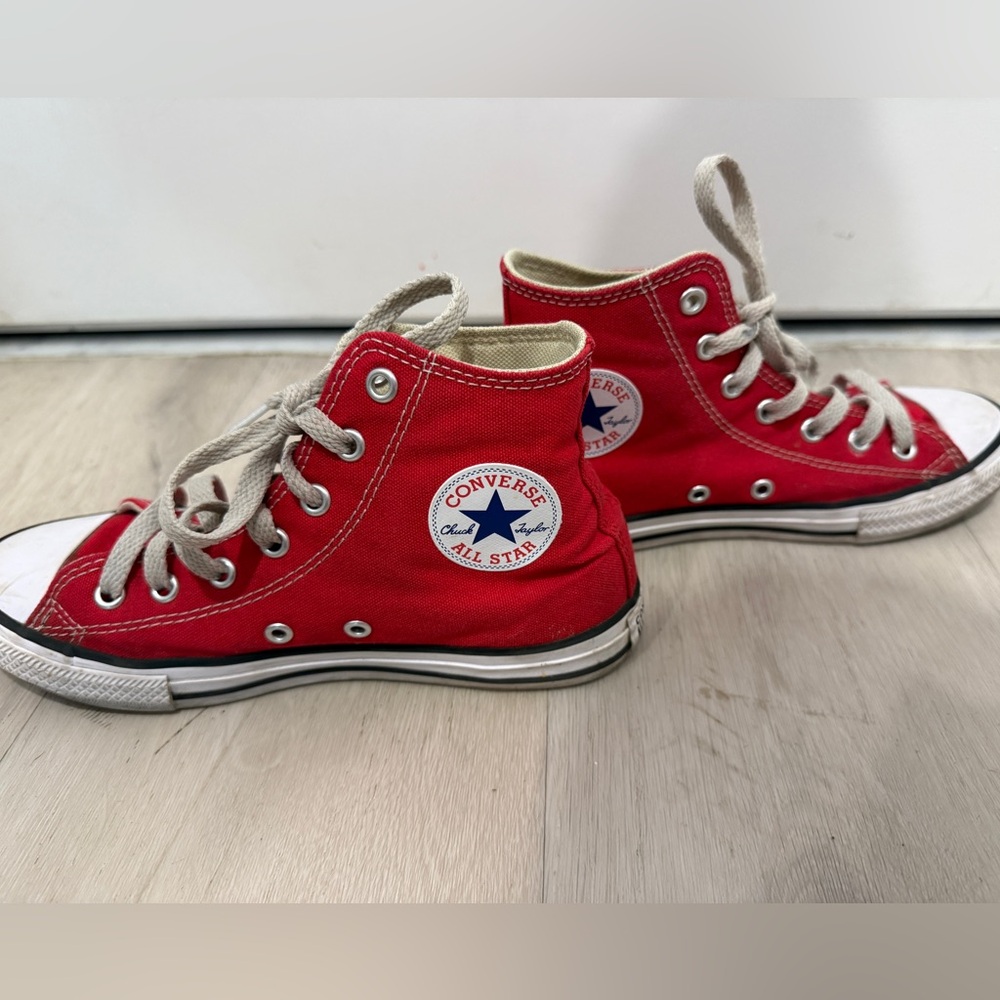 Converse All Star Red Canvas Sneakers Kids size 3